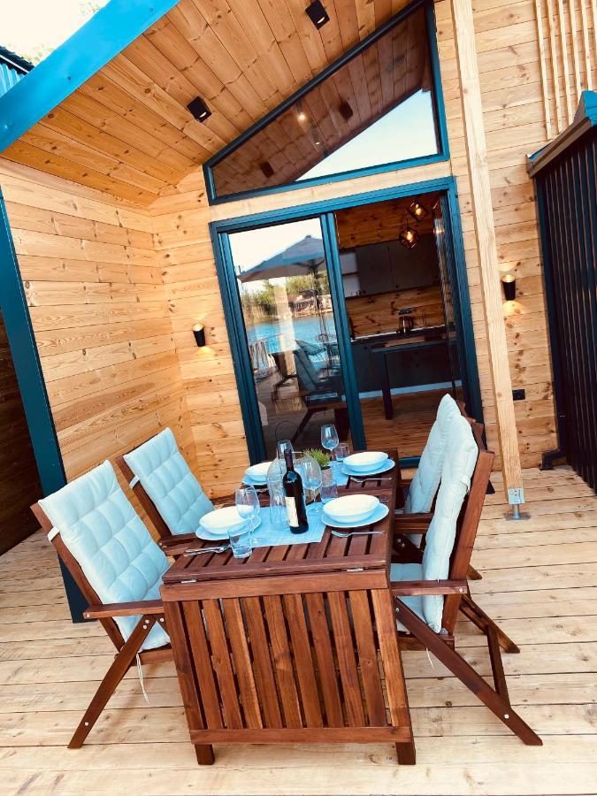 ADA BEACH HOUSE mit Wasserzugang NEU! Ulcinj Exterior foto